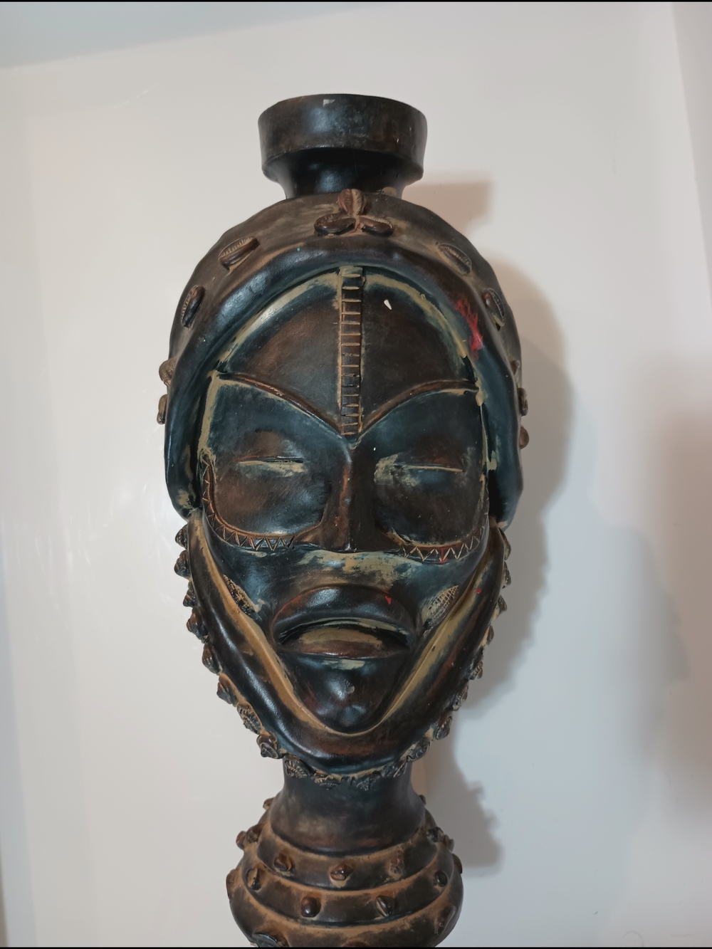 Vintage Tribal WARRIOR Head RESIN Black and beige Sculpture Home Decor
